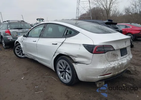 2022 Tesla Model 3 Rear-Wheel Drive из США, поврежденный, VIN 5YJ3E1EA5NF335835